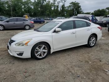  Salvage Nissan Altima