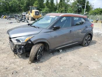  Salvage Nissan Kicks