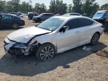  Salvage Lexus Es