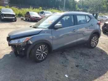  Salvage Nissan Kicks