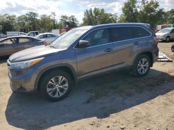  Salvage Toyota Highlander