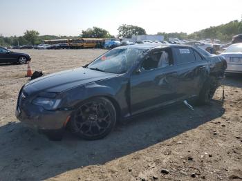  Salvage Chrysler 300