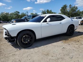  Salvage Dodge Challenger