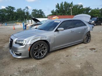  Salvage Chrysler 300