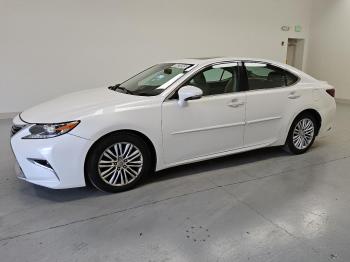  Salvage Lexus Es