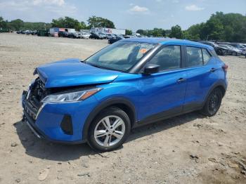 Salvage Nissan Kicks
