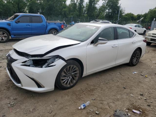  Salvage Lexus Es