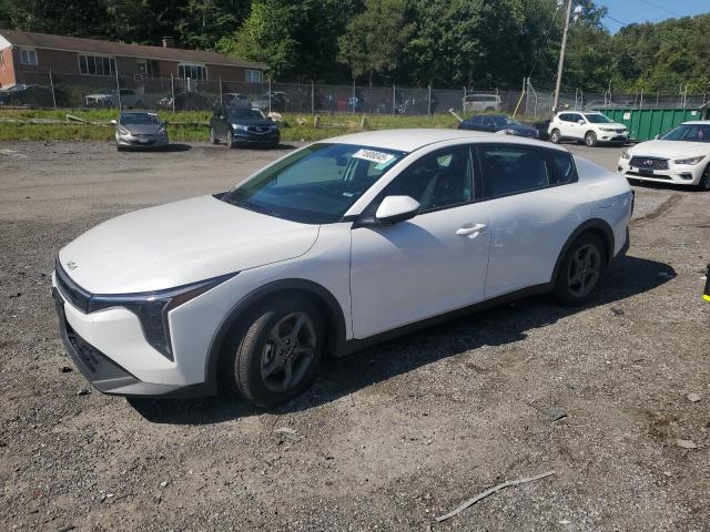  Salvage Kia K4 Lx
