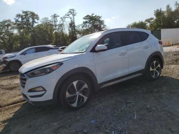  Salvage Hyundai TUCSON