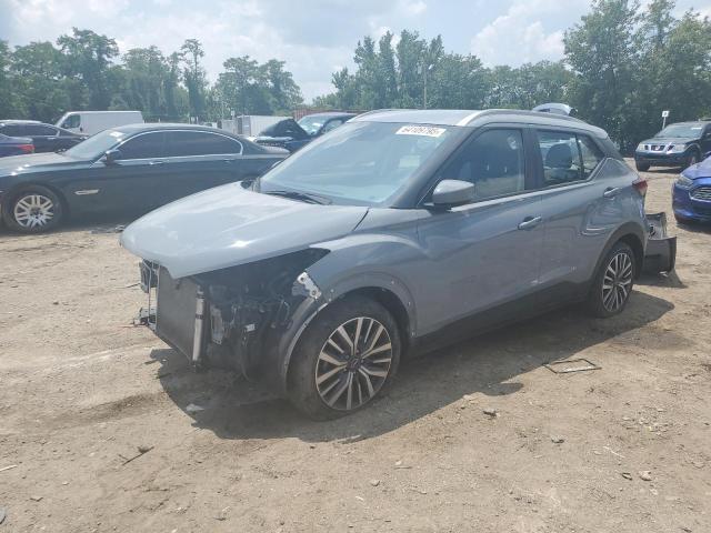  Salvage Nissan Kicks