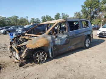  Salvage Chrysler Minivan
