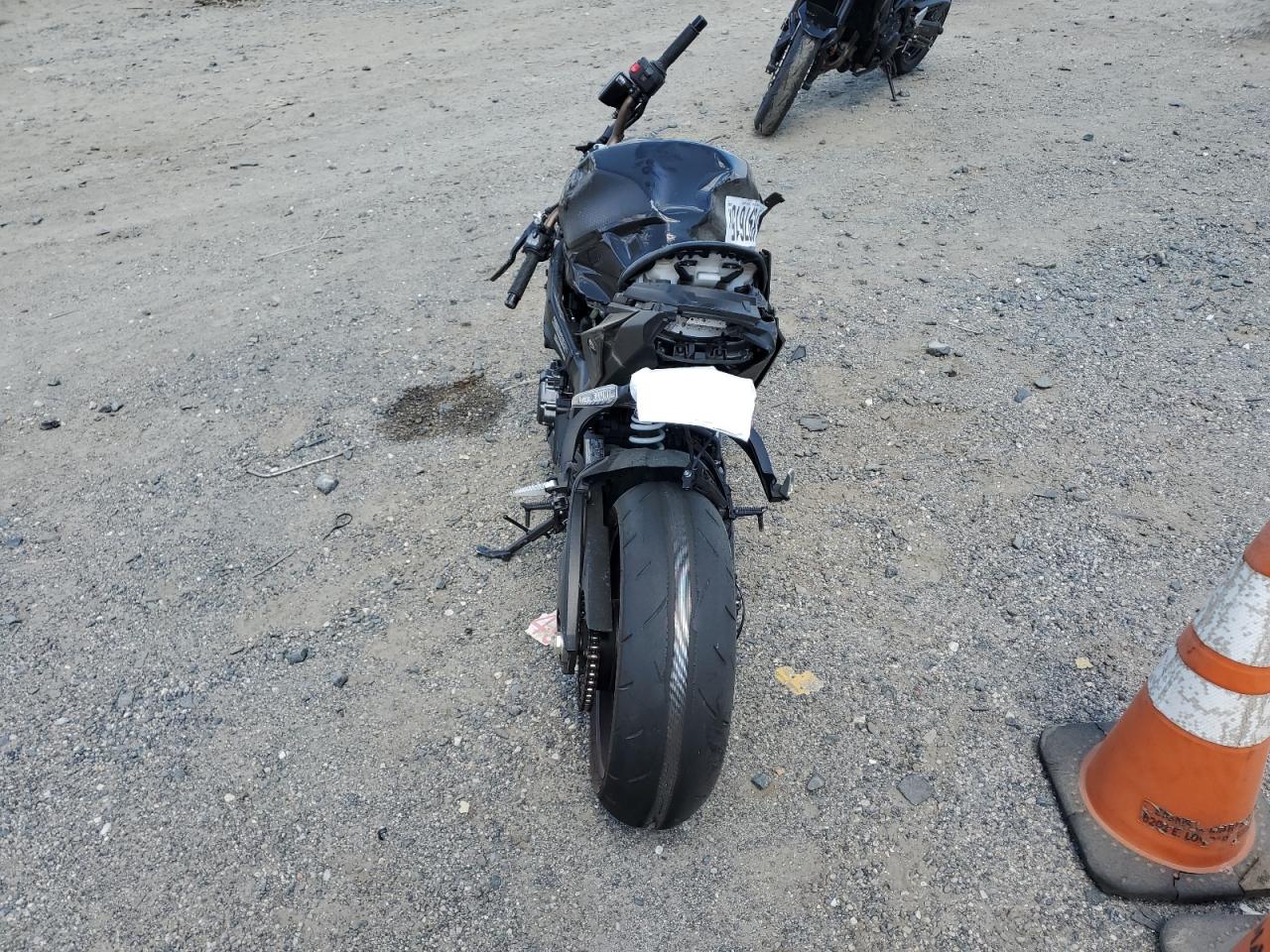 Suzuki Gsxs1000 A Image 5