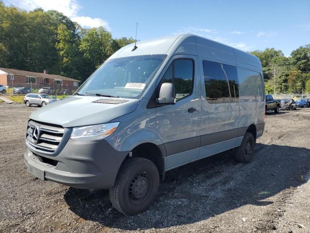  Salvage Mercedes-Benz Sprinter