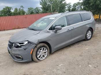  Salvage Chrysler Pacifica