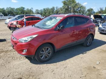  Salvage Hyundai TUCSON