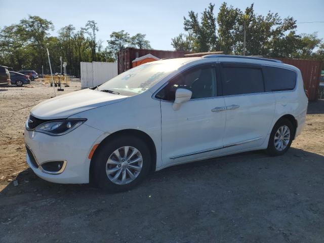  Salvage Chrysler Pacifica