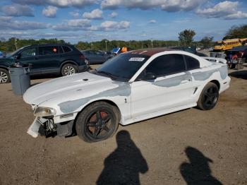  Salvage Ford Mustang