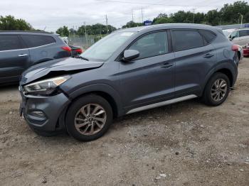  Salvage Hyundai TUCSON