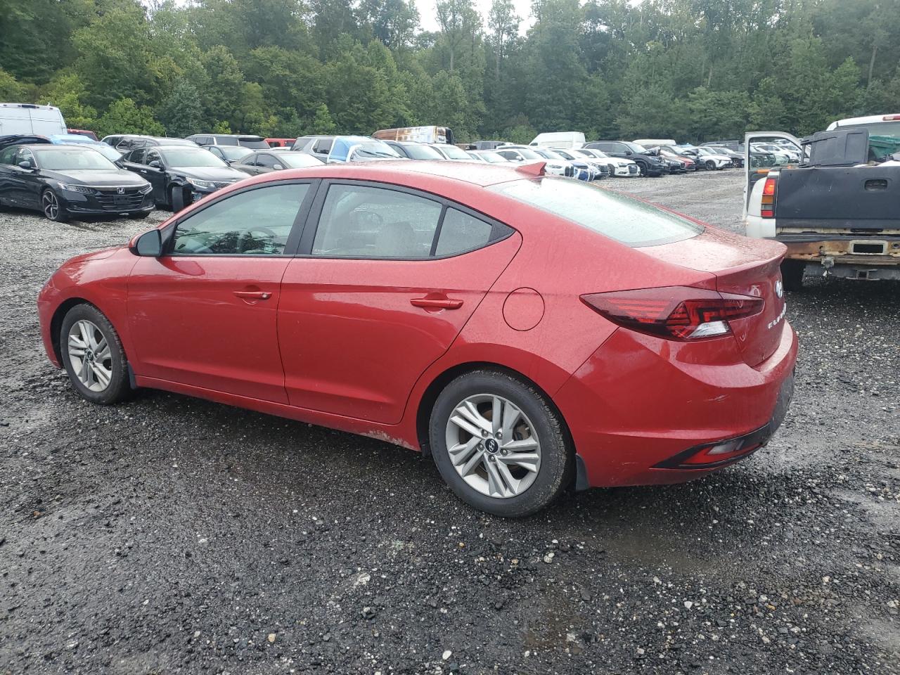 Hyundai ELANTRA Sel Image 3