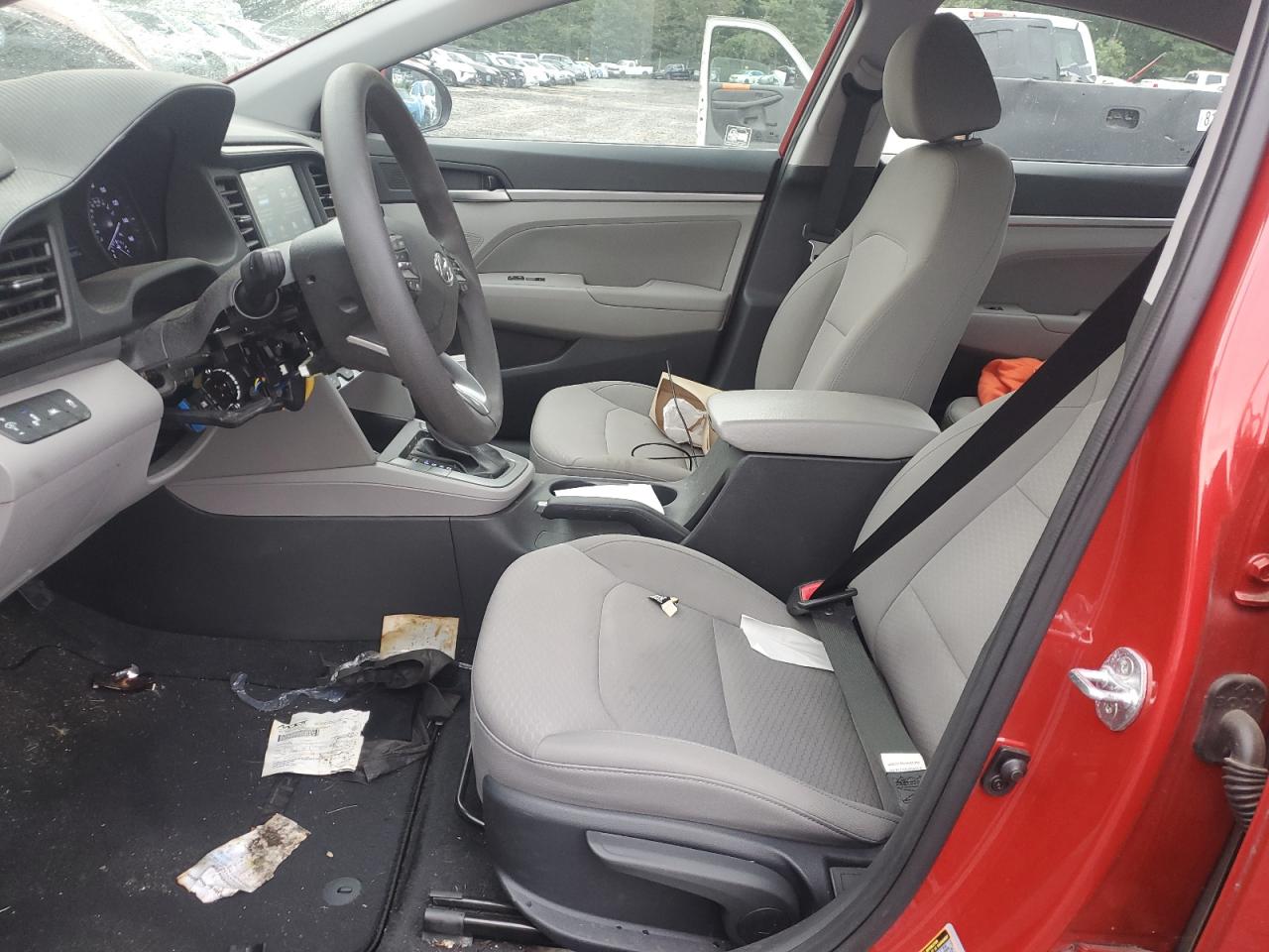 Hyundai ELANTRA Sel Image 2