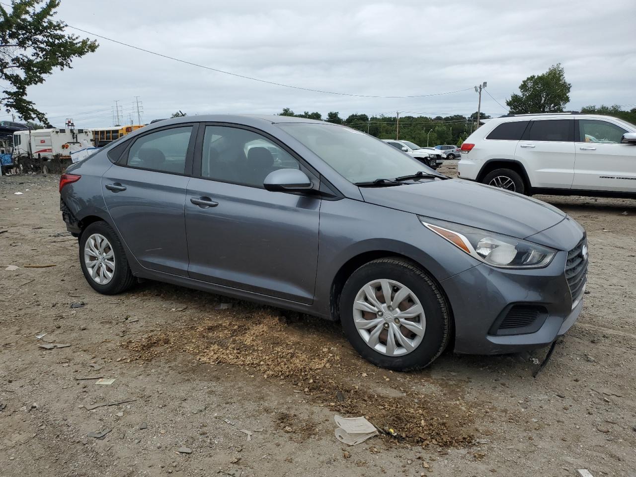 Hyundai ACCENT Se Image 9