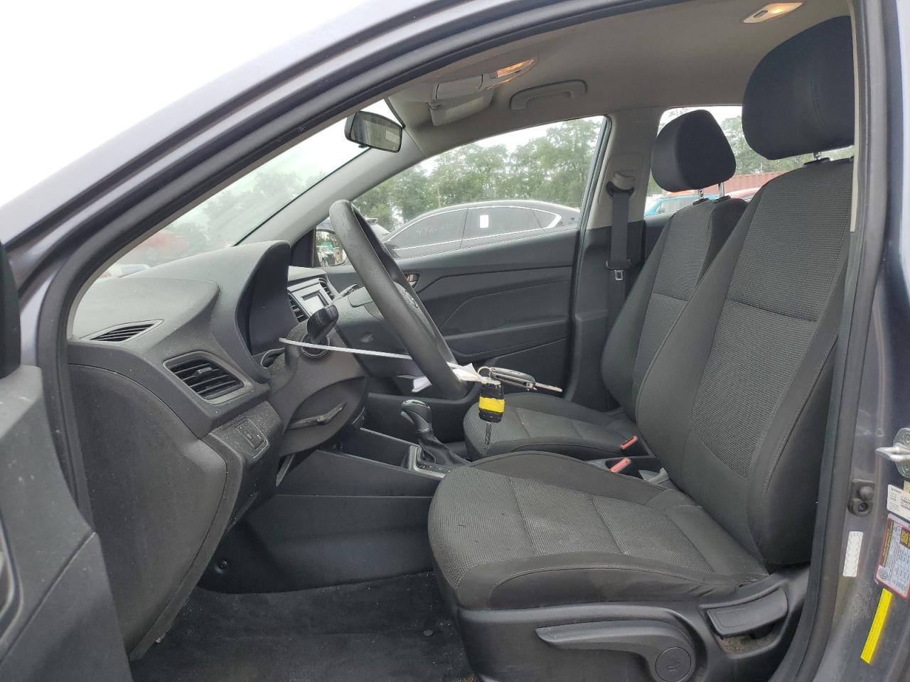 Hyundai ACCENT Se Image 5