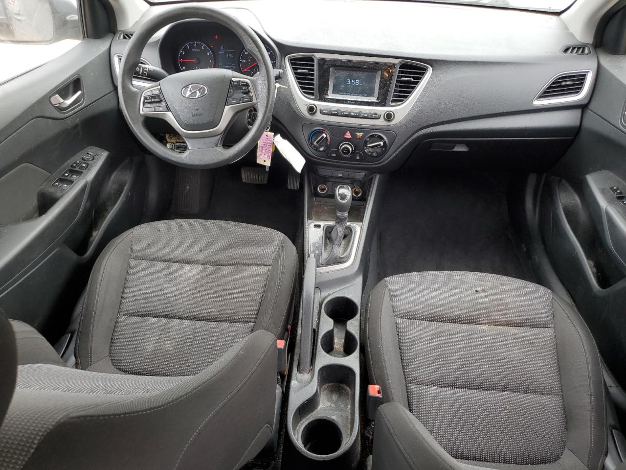 Hyundai ACCENT Se Image 7