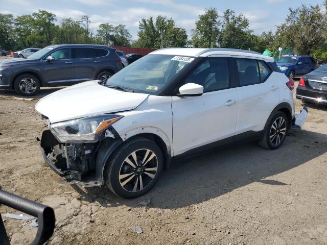  Salvage Nissan Kicks