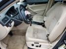 Volkswagen Passat Sel Image 11