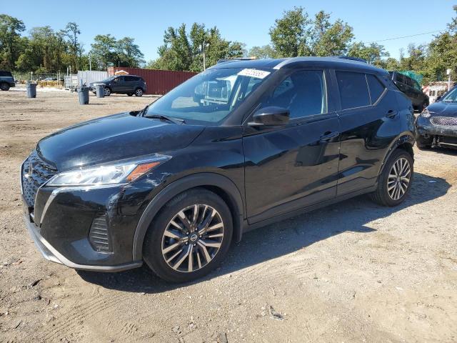  Salvage Nissan Kicks
