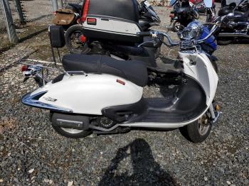  Salvage Zhng Scooter