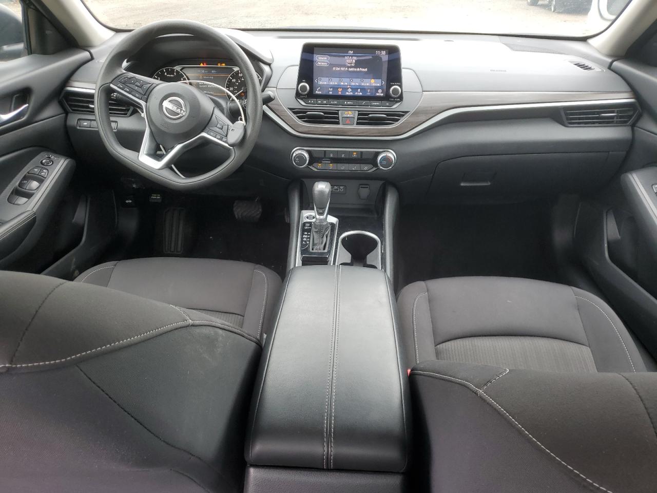 Nissan Altima Sv Image 4