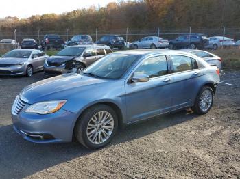  Salvage Chrysler 200