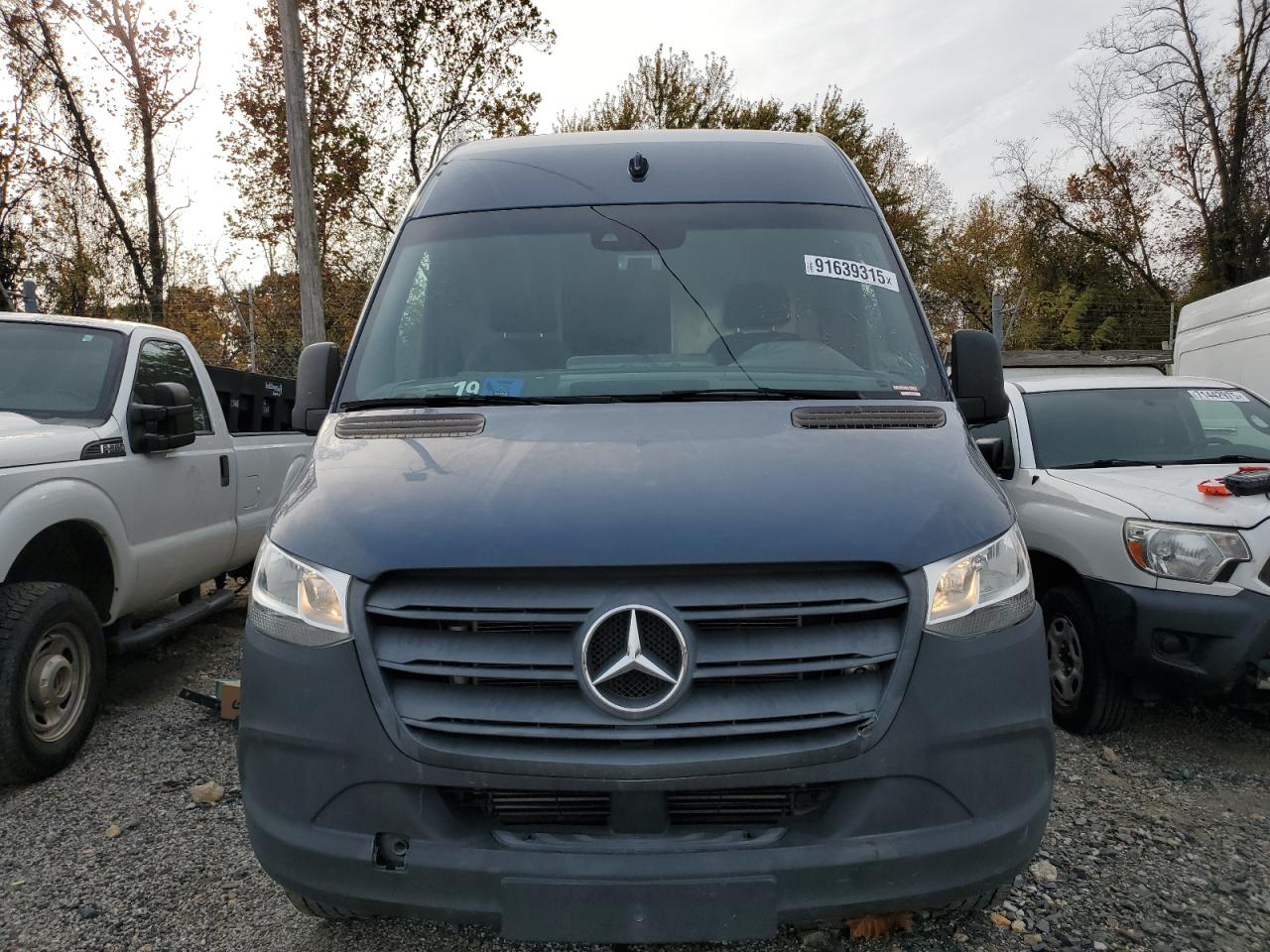 Mercedes-Benz Sprinter 2500 Image 8