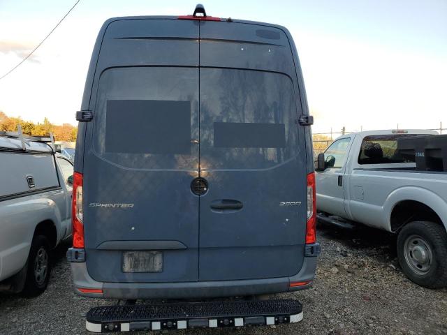 Mercedes-Benz Sprinter 2500 Image 4