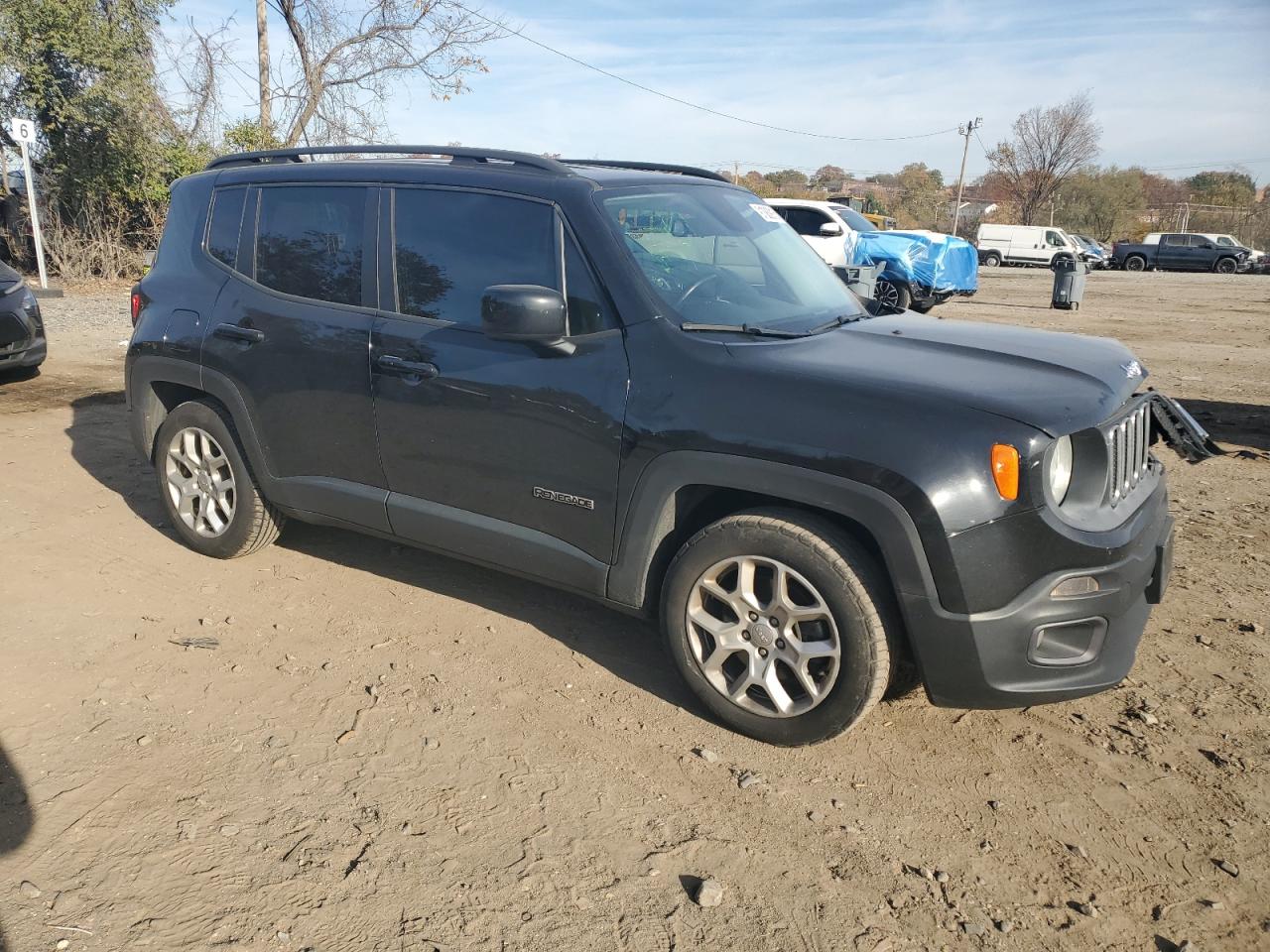 Jeep Renegade Latitude Image 2