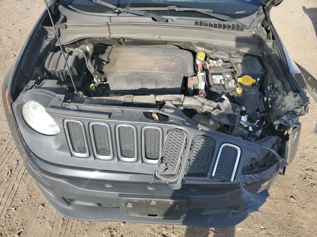 Jeep Renegade Latitude Image 4