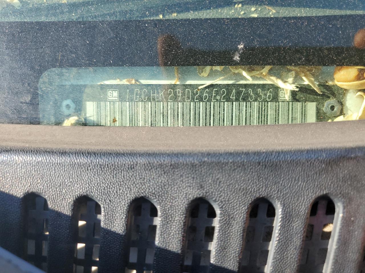 Chevrolet Silverado K2500 Heavy Duty Image 12