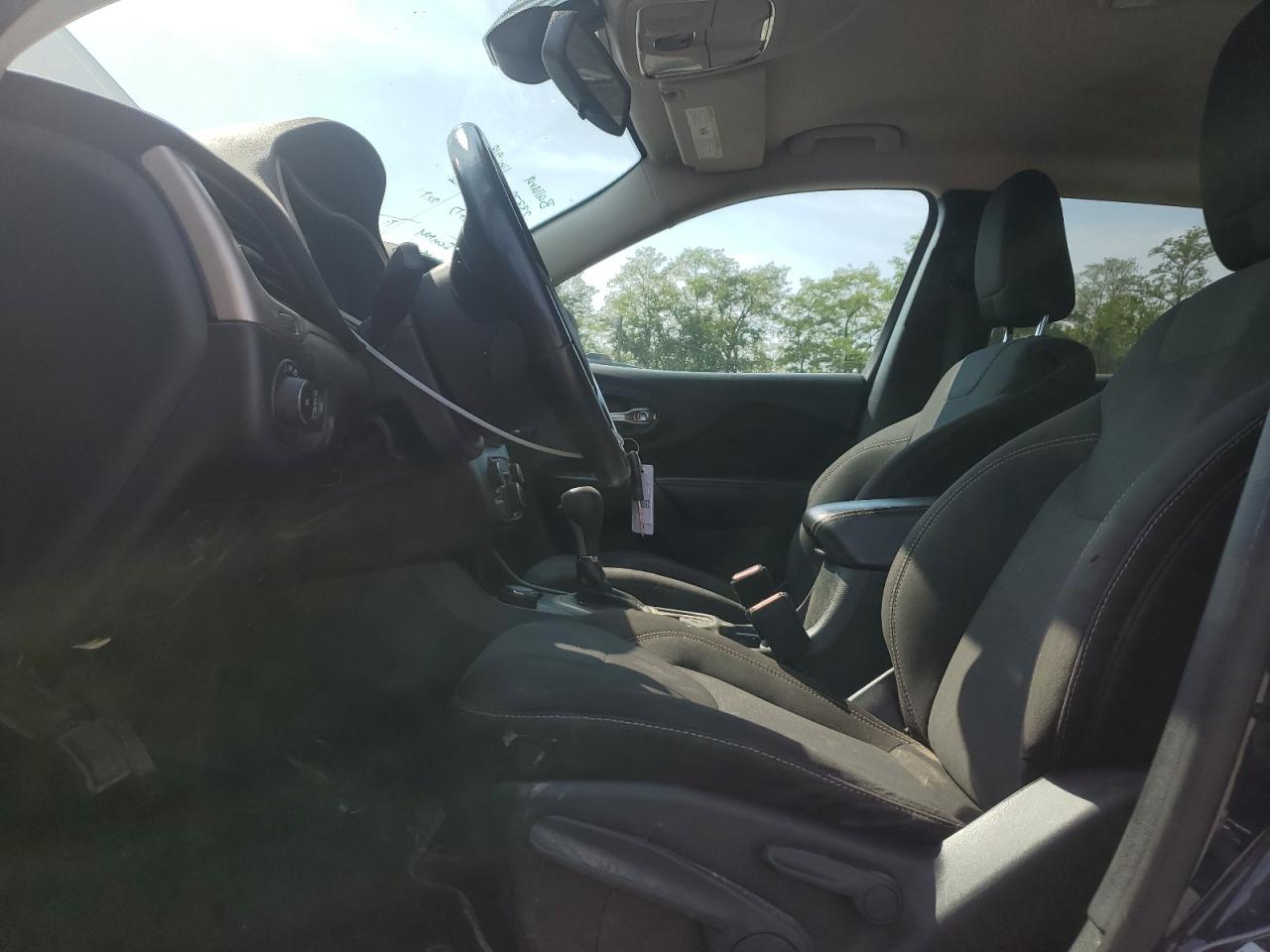 Jeep Grand Cherokee Latitude Image 10