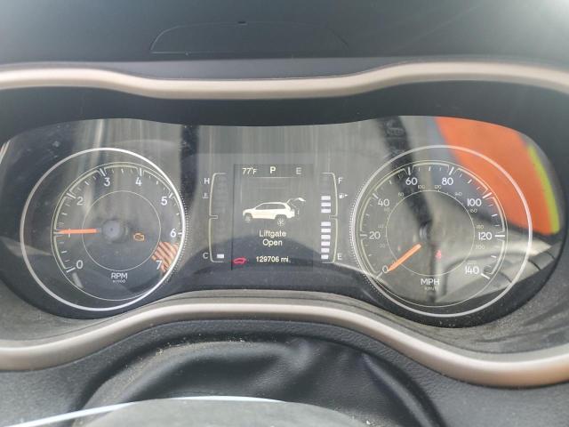 Jeep Grand Cherokee Latitude Image 11