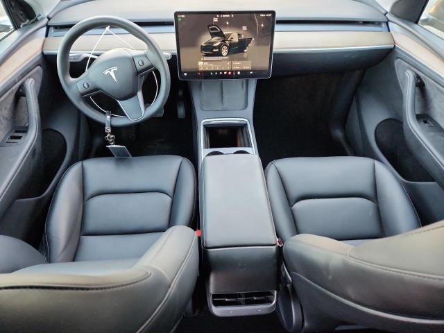 Tesla Model Y Image 9