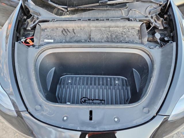 Tesla Model Y Image 8