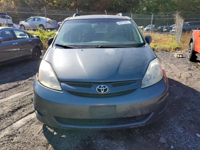 Toyota Sienna Ce Image 5