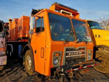  Salvage Mack 600 Leu600