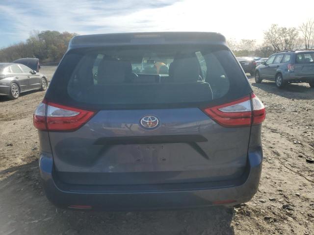 Toyota Sienna Image 5