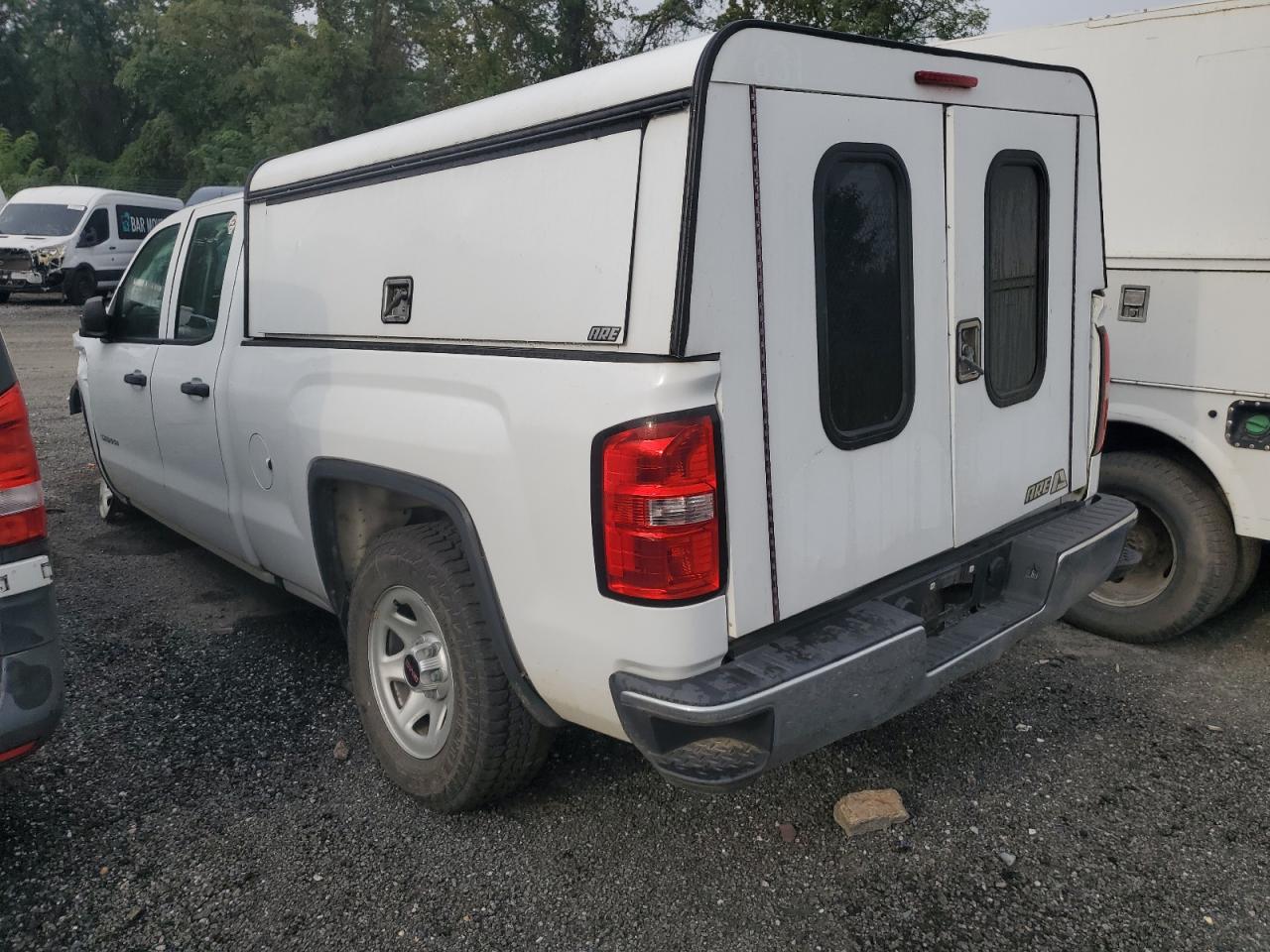 GMC Sierra C1500 Image 6