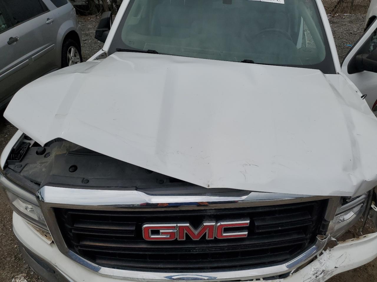 GMC Sierra C1500 Image 11