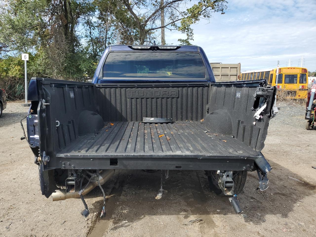 Toyota Tundra Crewmax Platinum Image 5