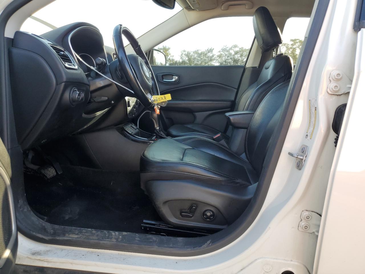 Jeep Compass Limited Image 3