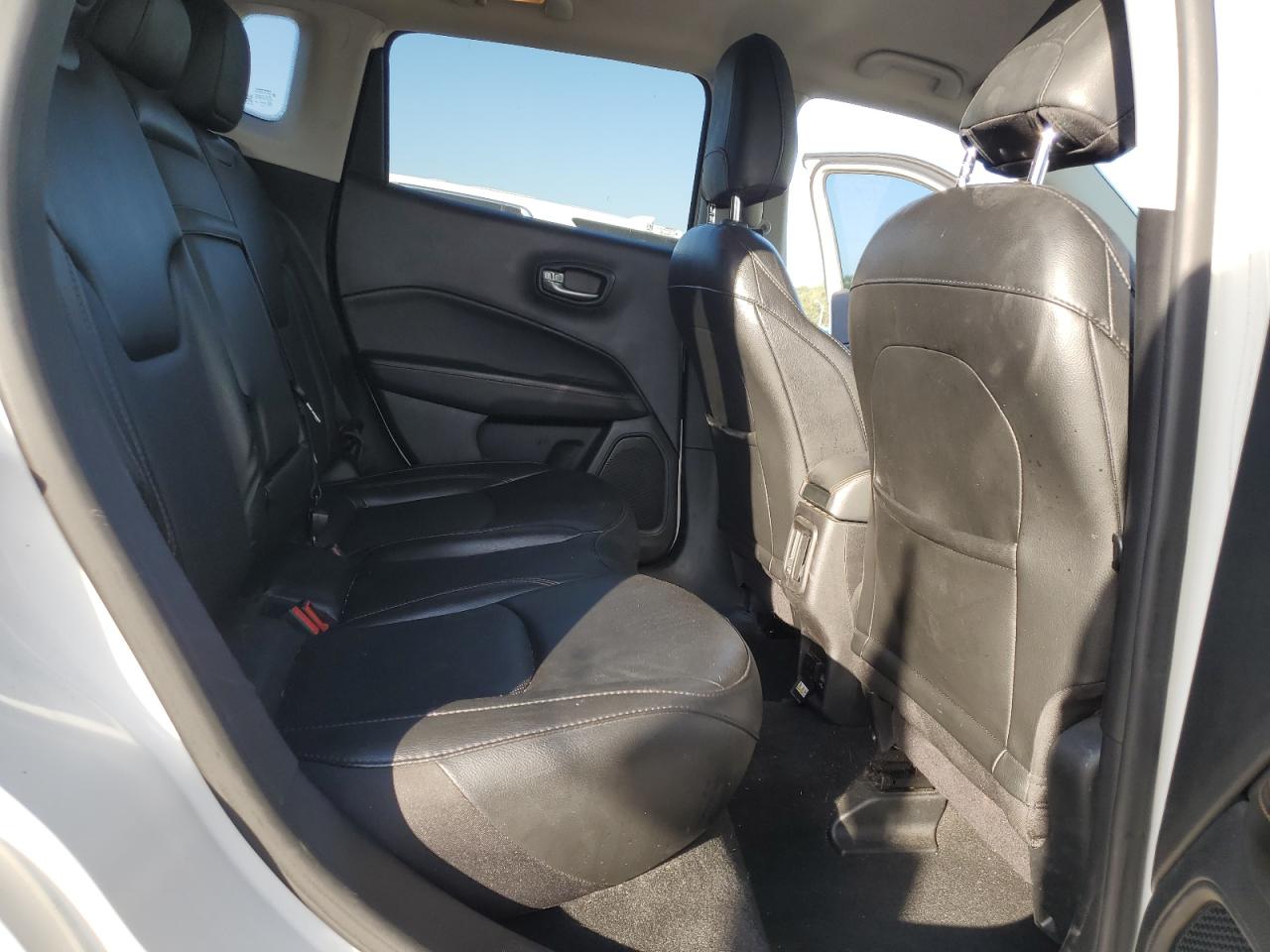 Jeep Compass Limited Image 8